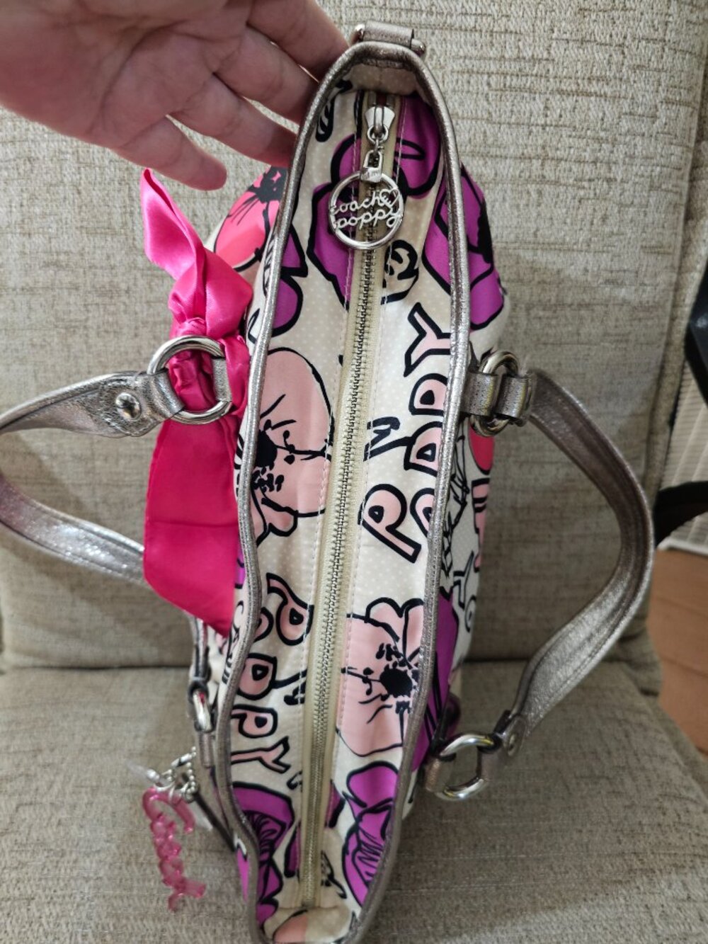 COACH Poppy 16308 Pop C Graffiti Pink Bow Satchel Crossbody Bag- 4 Hangtags! - Picture 4 of 16